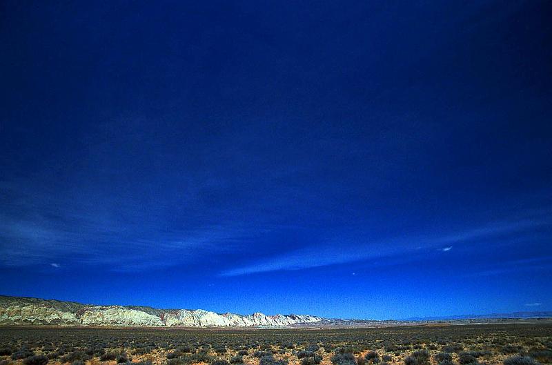 1996-04 Utah Trip 216 San Rafael Swell.jpg